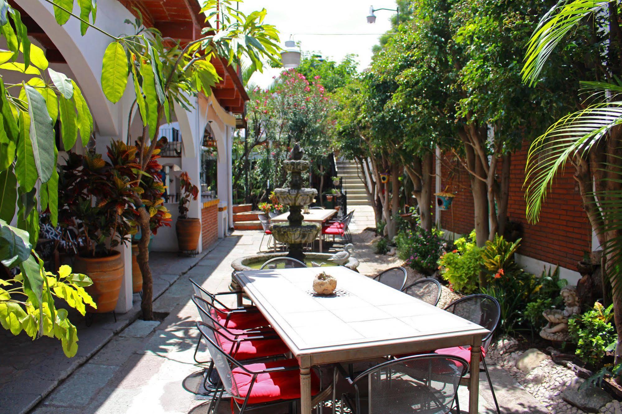 Las Mariposas Hotel & Studios Oaxaca Extérieur photo